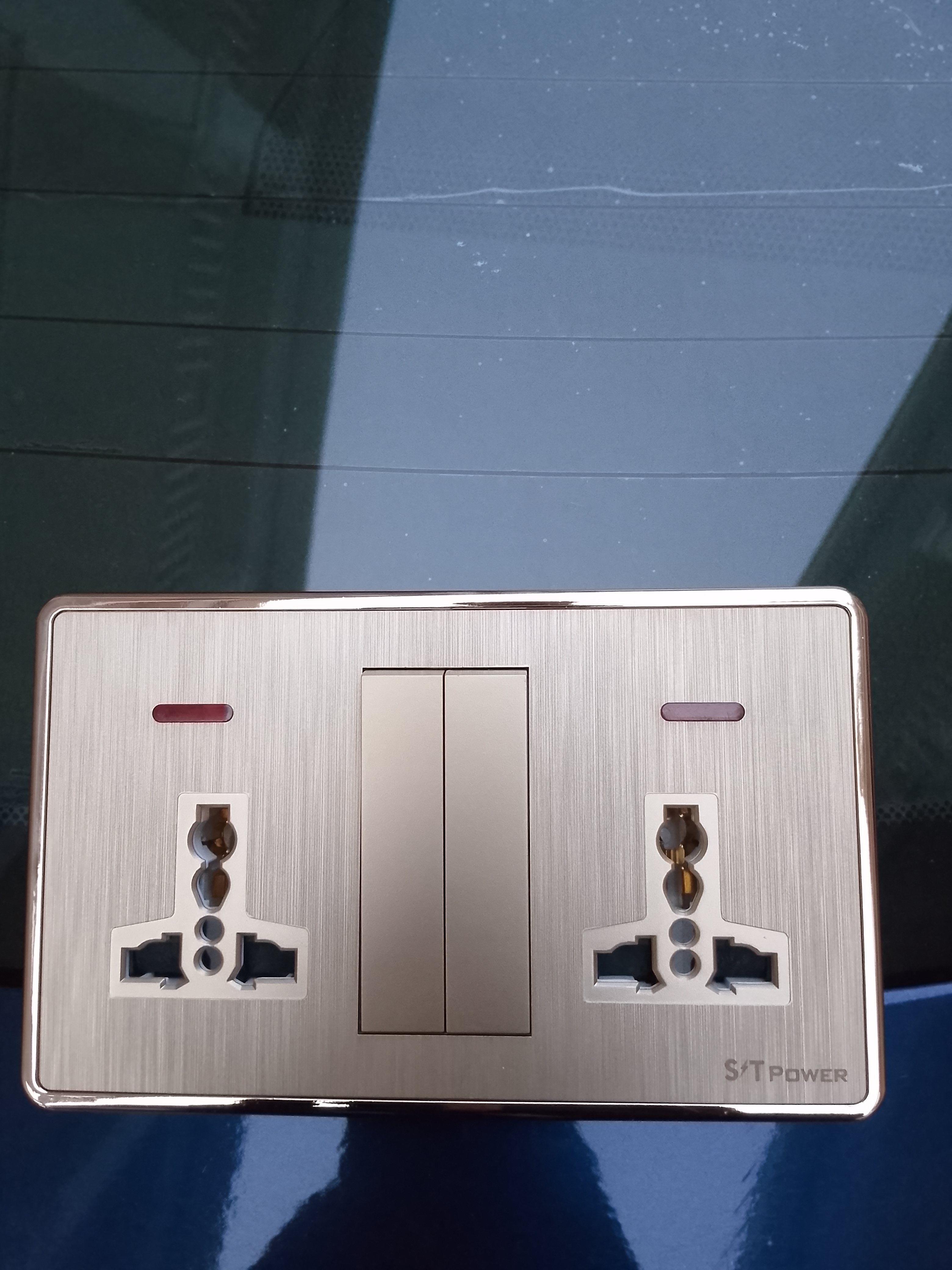 13 Amps Double socket Gold ST Power 